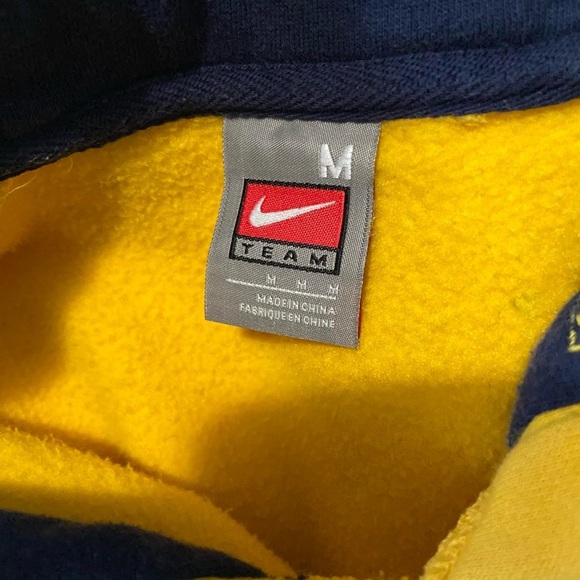 Nike Vintage Yellow Michigan Wolverines Sweatshirt Hoodie - Picture 5 of 5